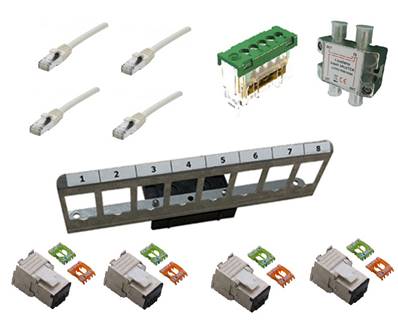 Kit com 4 cordons cat.6a + 4 embases RJ45 + bornier/terre + rep.tv avec support